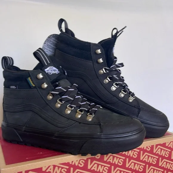 Vans WMNS Sk8-Hi Dr Mte-2
Black
VN0009QMBLA
Boots Sneakers - Picture 6 of 16